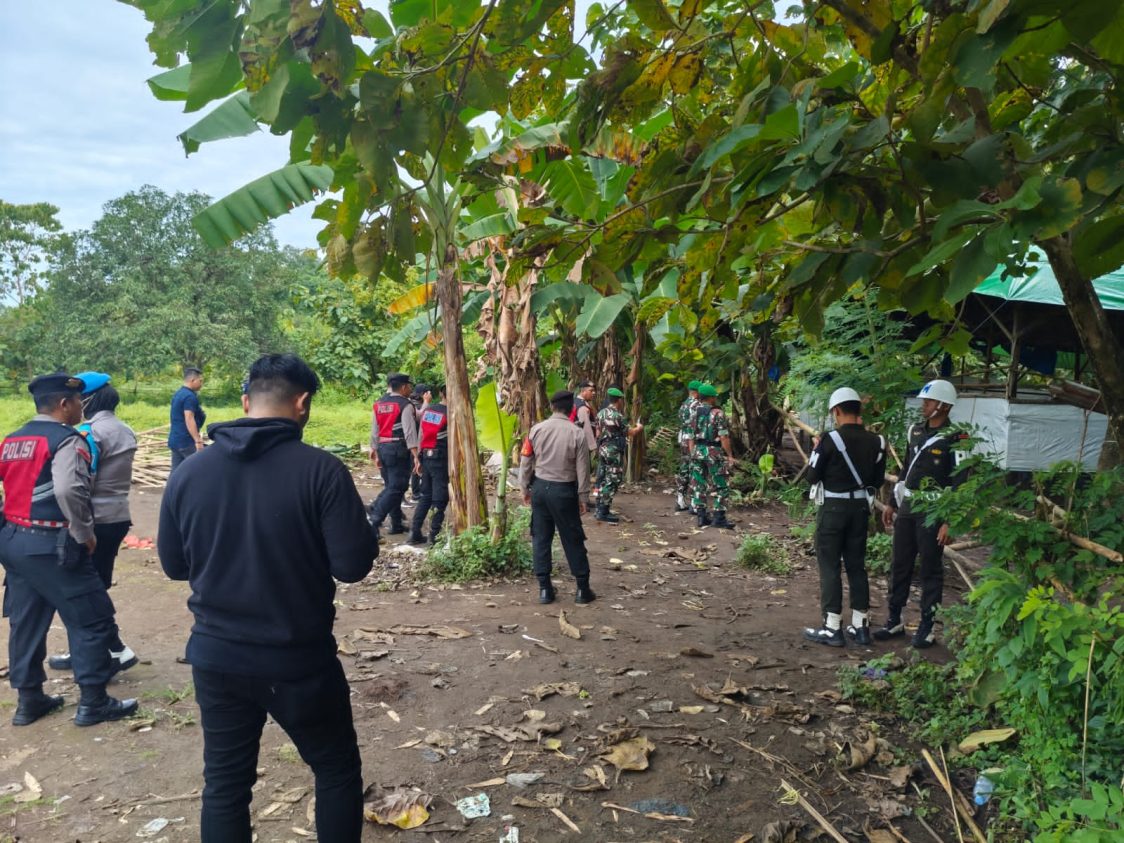 Diduga Bocor, Gabungan TNI/Polri Gerebek Arena Sabung Ayam di Bontomarannu Kosong 